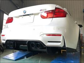 BMW M3 F80 2014-2018 Carbon Fiber Rear Bumper